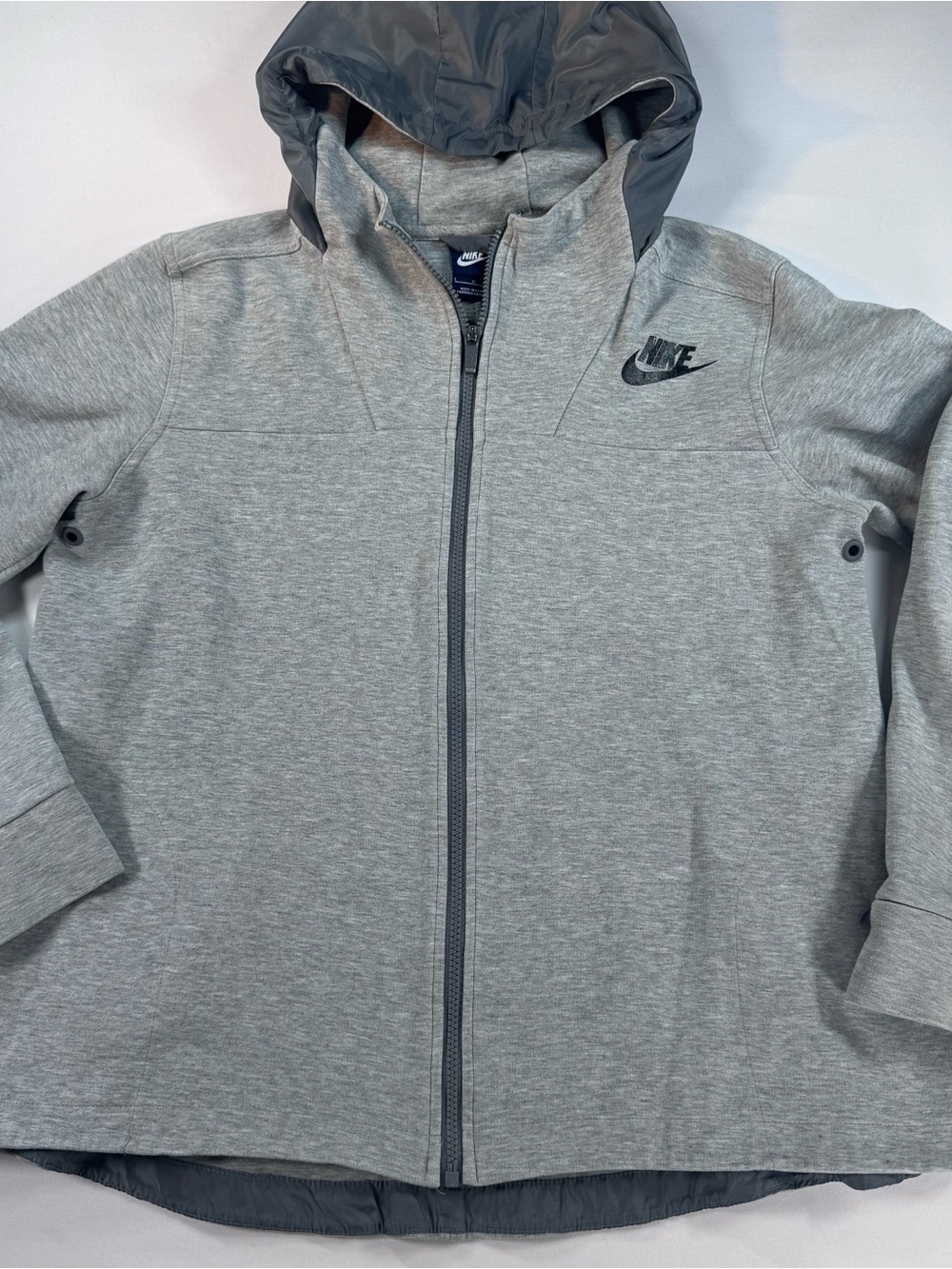Nike Women’s Advance 15 Cape Full-Zip Jacket/Hoodie w/Dark Gray Hood/Zip, Large